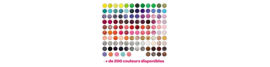 + 200 couleurs de gels UV LED professionnel pour la pose de faux ongles chez Linea Femina