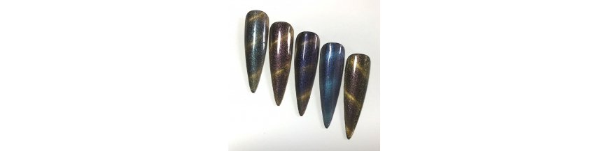 Gel UV - LED effet Cats Eyes des yeux de chats sur vos ongles